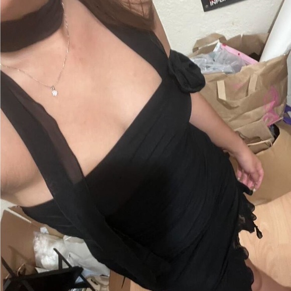 Black Sexy Bodycon Ruched Dress - Picture 4 of 4